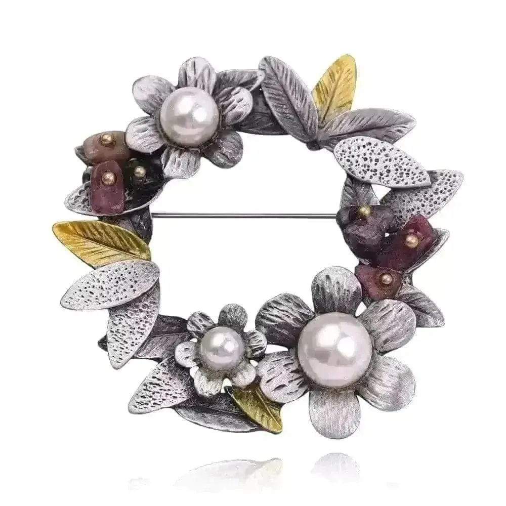 🌟 Classic Vintage Pearl Wreath Brooch - Festive Elegance Redefined 🌟