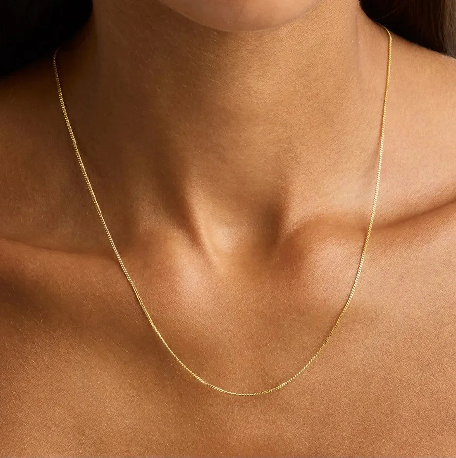 19" Fine Curb Chain Necklace Gold