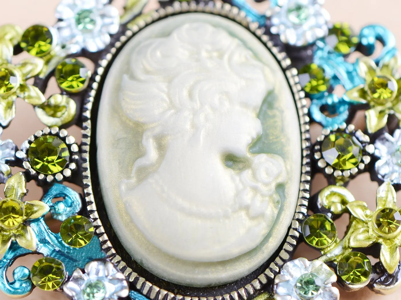 Alilang Diamond-Shape Cameo Crystal Rhinestone Fashionable Antique Inspired Brooch Pin