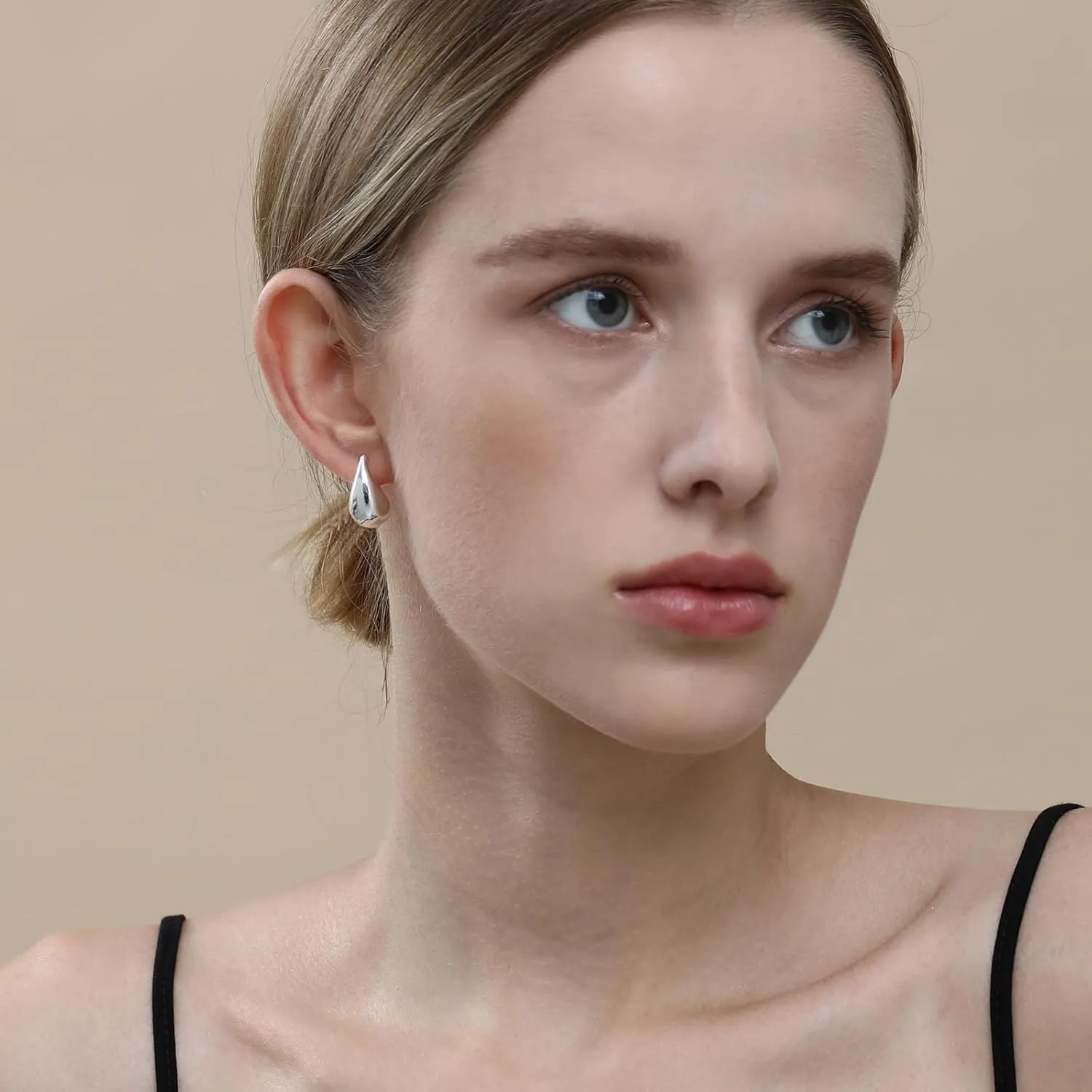 Apsvo Chunky Gold Hoop Earrings for Women, Dupes Earrings Lightweight Waterdrop Hollow Open Hoops, Hypoallergenic Gold Plated Earrings Fashion Jewelry