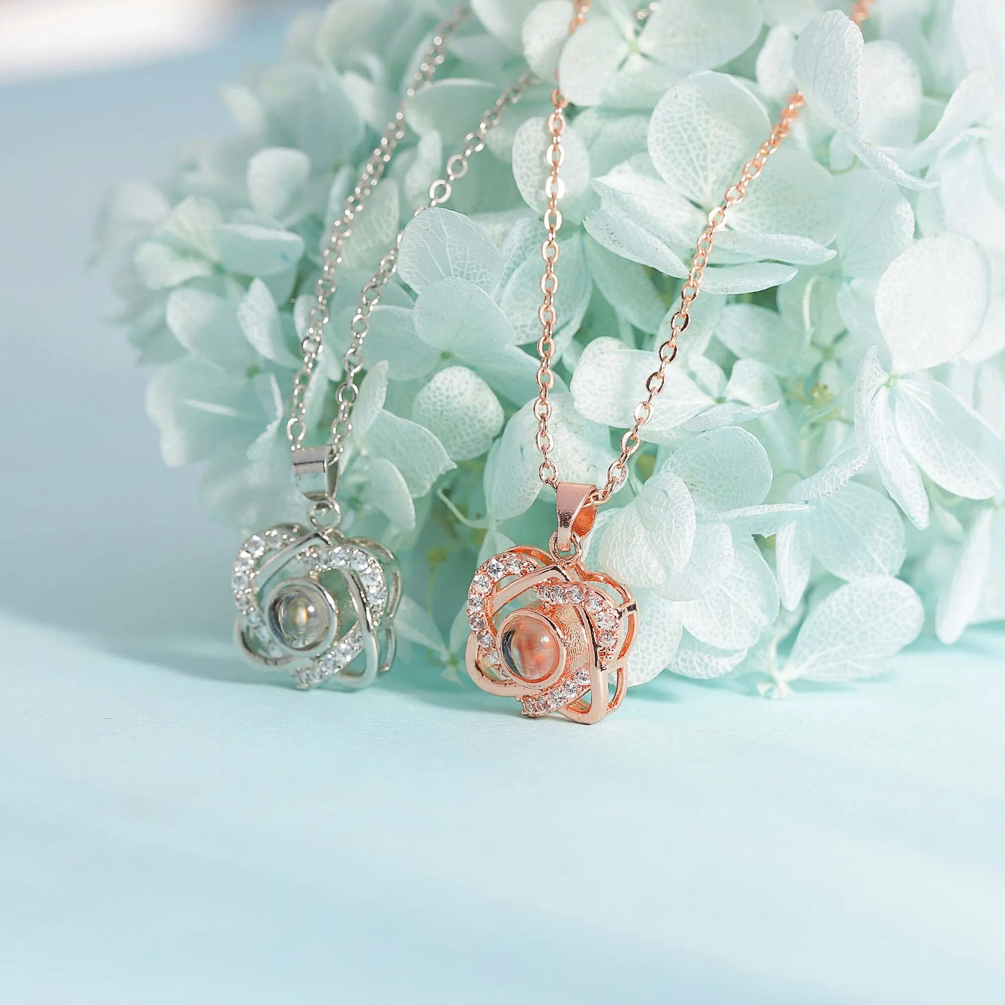 Customized photo projectionNecklace Heart Pendant Wedding Romantic Memory Projection Necklace