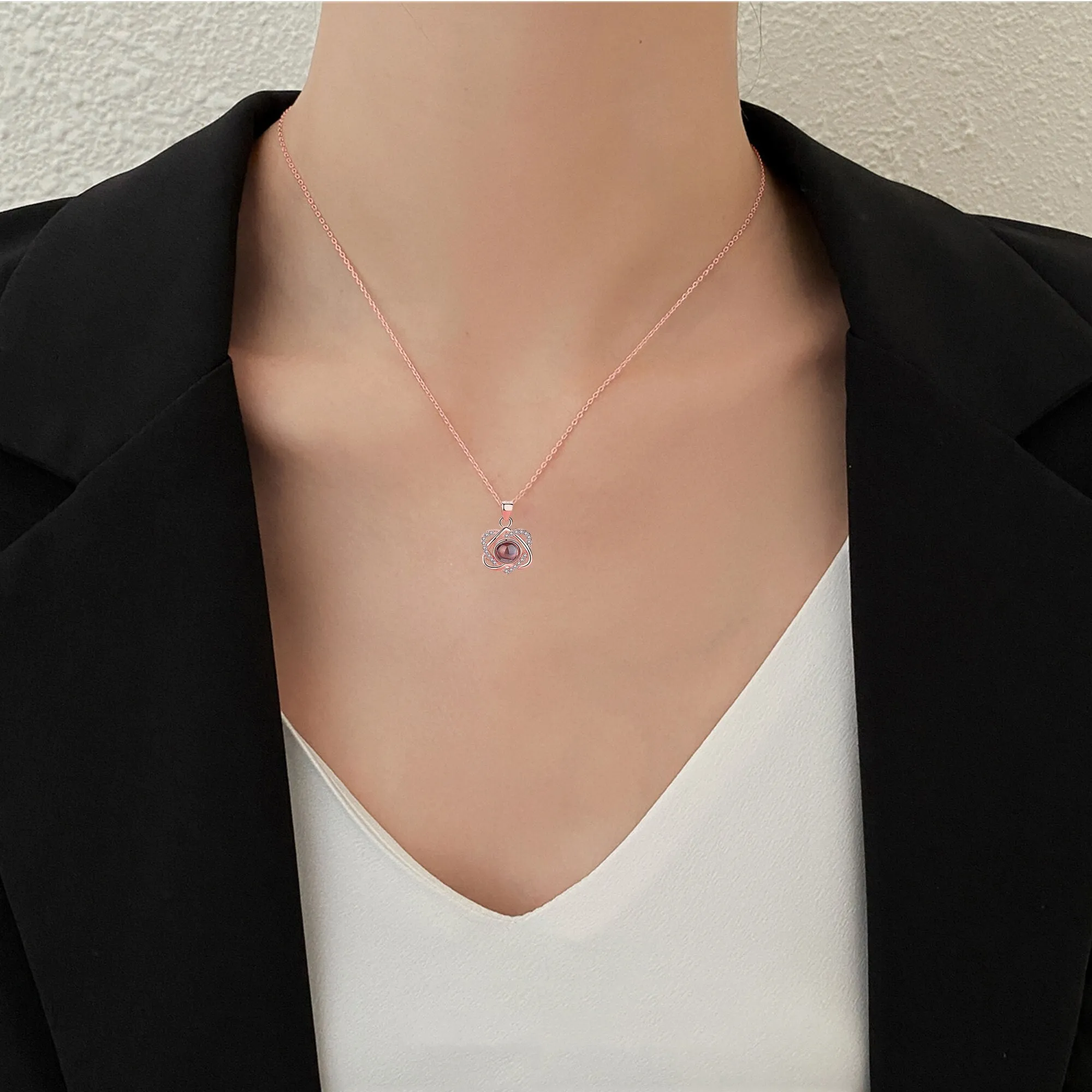 Customized photo projectionNecklace Heart Pendant Wedding Romantic Memory Projection Necklace