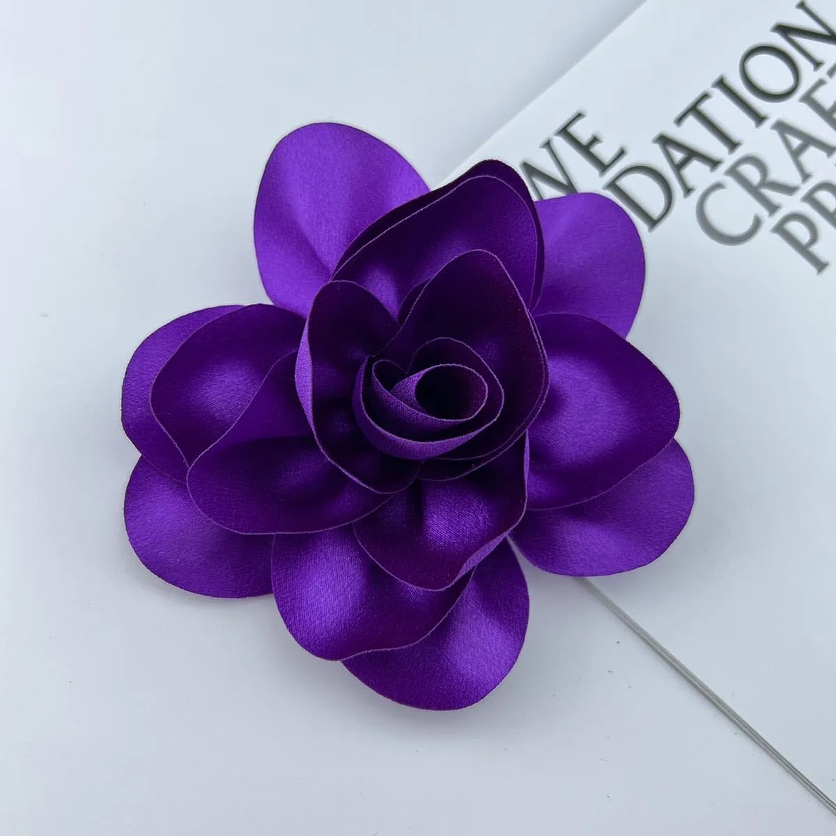 Large Flower Brooches for Women Dainty Fabric Floral Brooch Pin Bohemian Large Big Rose Camellia Flower Oversized Brooches Prom Accessories Jewelry