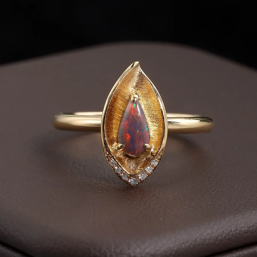 The Everleaf -  Black Opal Diamond Engagement Ring 18K Yellow Gold