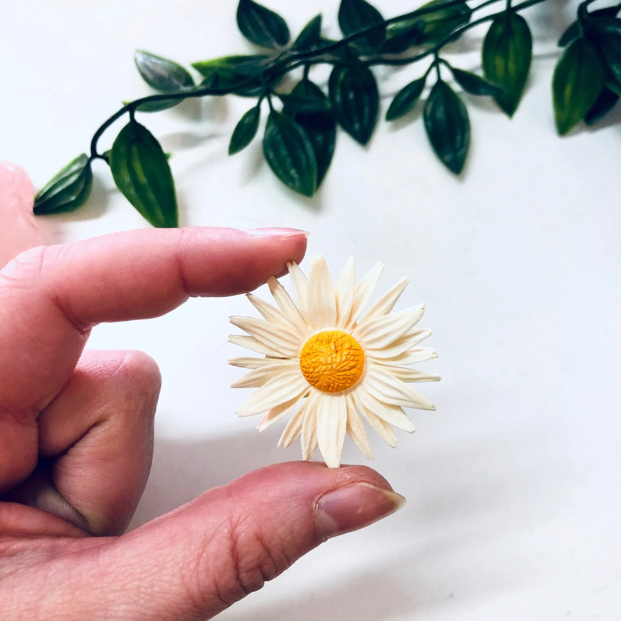 Vintage Brooch, Flower Brooch, Daisy Pin, Set of Two Pins, Made in Germany, Floral Jewelry, Vintage Jewelry, White Brooch, Yellow Brooch